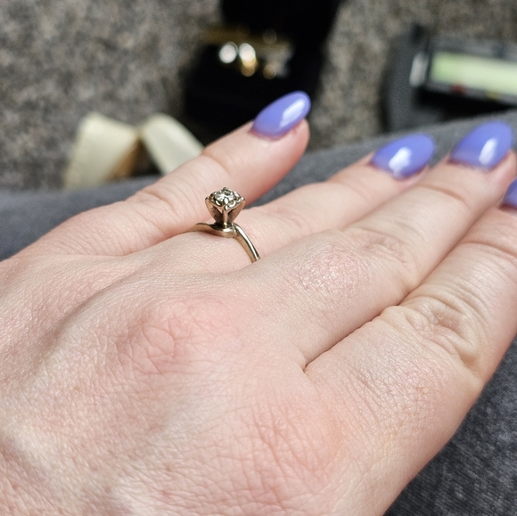 10k diamond ring size 8.5. Sizeable. Not stamped but tested 10k. This ring has b - Picture 3 of 9